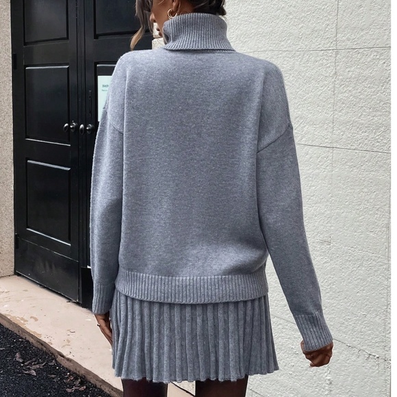 Classic Turtleneck Knit Sweater Textured Mini Skirt Set - Picture 11 of 11